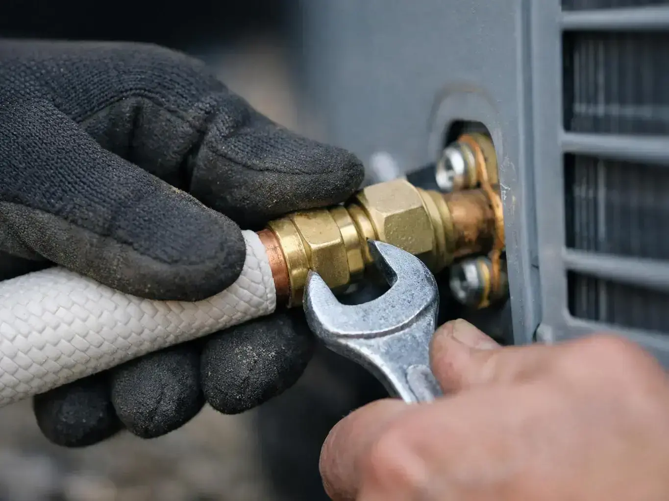 HVAC Contractor Flower Mound, TX — in action